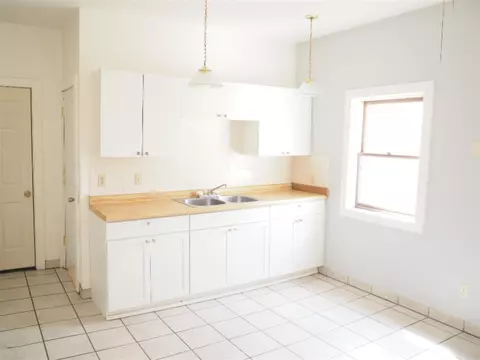 515 Maple, Manistee, MI 49660 photo 10