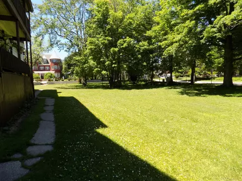 515 Maple, Manistee, MI 49660 photo 19