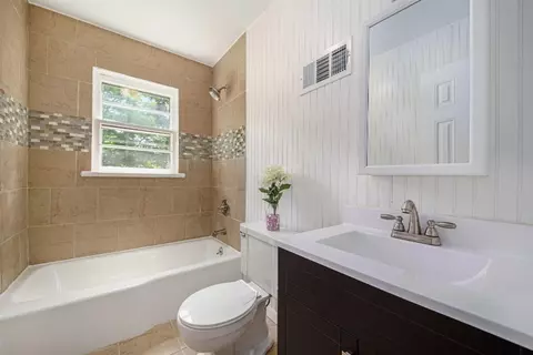 326 E State, Mendon, MI 49072 photo 6
