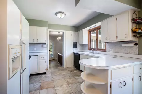 12751 E Baseline, Hickory Corners, MI 49060 photo 5