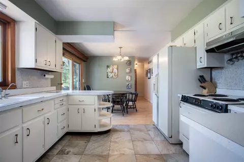 12751 E Baseline, Hickory Corners, MI 49060 photo 6
