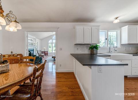 3579 Walnut, Hamilton, MI 49419 photo 9
