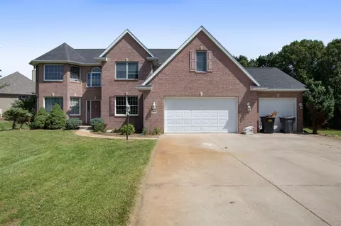 313 Hyder Cir, Plainwell, MI 49080 photo 2