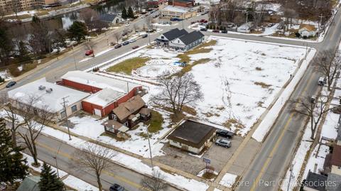 86 Pine, Manistee, MI 49660 photo 9