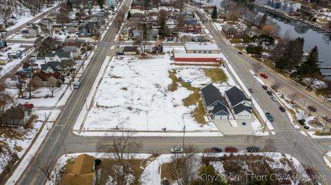 86 Pine, Manistee, MI 49660 photo 12