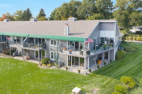 660 Edgewater, Spring Lake, MI 49456 photo 2