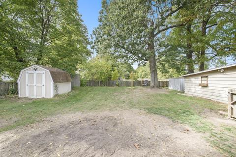 608 Oak, Three Rivers, MI 49093 photo 5