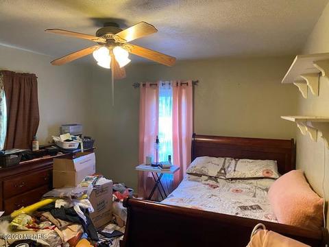 1017 7th, Three Rivers, MI 49093 photo 9