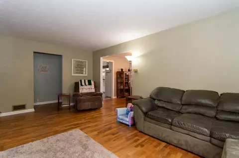 2832 S Third, Niles, MI 49120 photo 4