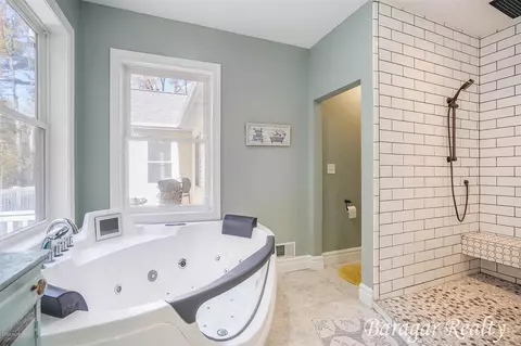 677 Auburn, Ada, MI 49301 photo 20