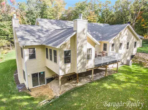 677 Auburn, Ada, MI 49301 photo 29