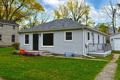 316 Johnson, Cassopolis, MI 49031 photo 2