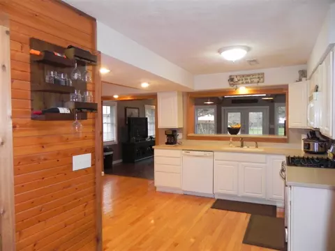 46792 48th, Lawrence, MI 49064 photo 7