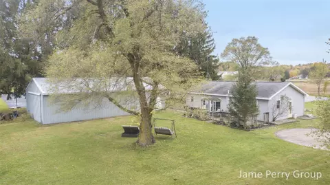 2939 S Grow, Sidney, MI 48885 photo 24