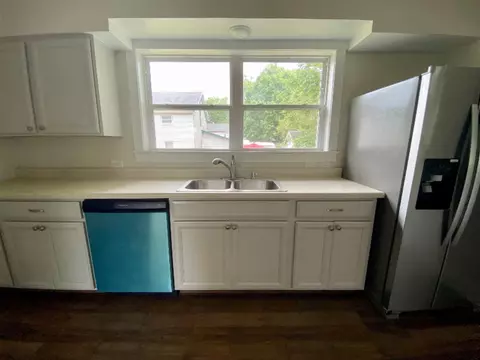 125 W Smith, Buchanan, MI 49107 photo 5