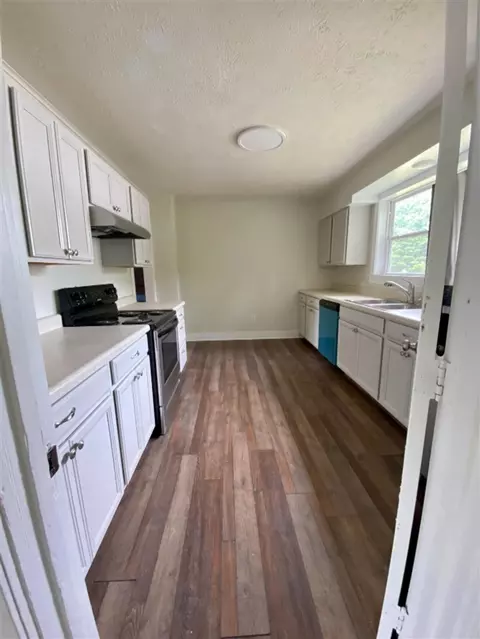 125 W Smith, Buchanan, MI 49107 photo 4