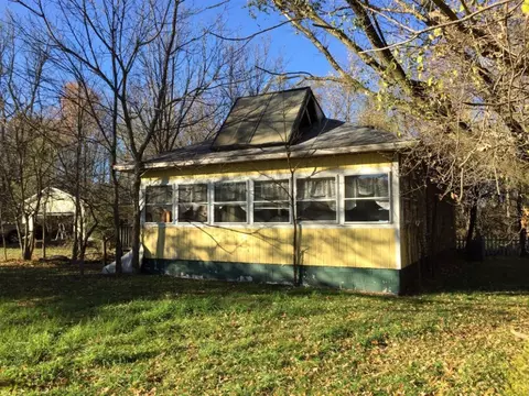 603 E Van Buren, Gobles, MI 49055 photo 23