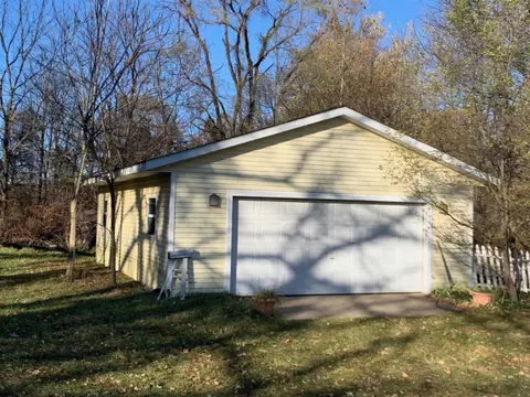603 E Van Buren, Gobles, MI 49055 photo 32