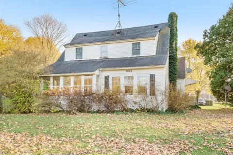 442 Riverview, Plainwell, MI 49080 photo 2