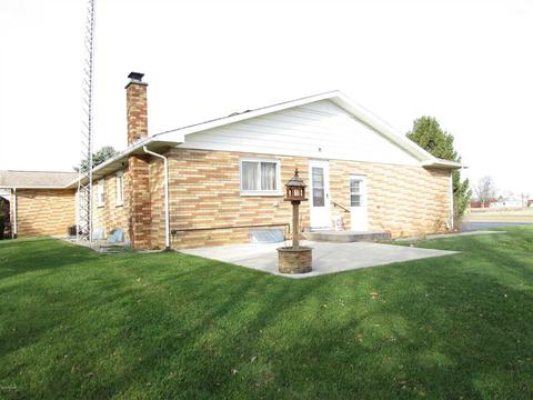351 Bawden, Bronson, MI 49028 photo 2