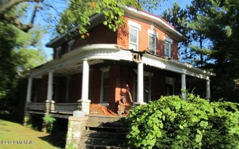 355 S Washington, Constantine, MI 49042 photo 1