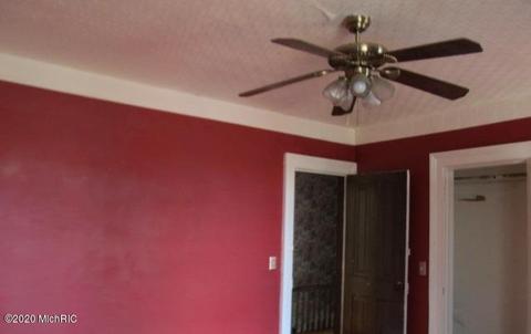 355 S Washington, Constantine, MI 49042 photo 10