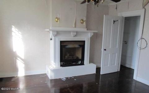 355 S Washington, Constantine, MI 49042 photo 11