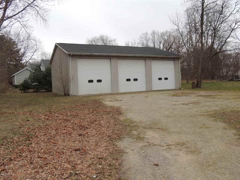 146 212 N, Saugatuck, MI 49453 photo 2