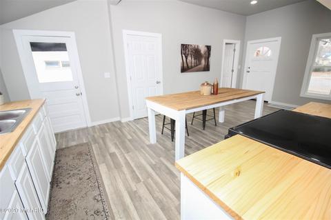 154 W Dibble, Marcellus, MI 49067 photo 6