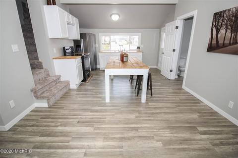154 W Dibble, Marcellus, MI 49067 photo 4