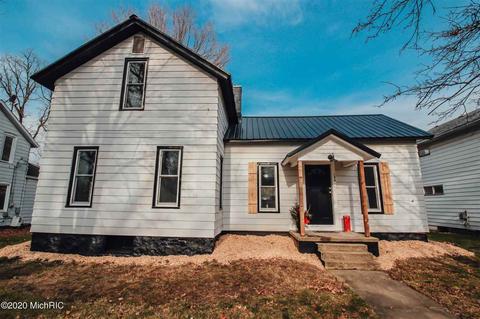154 W Dibble, Marcellus, MI 49067 photo 1