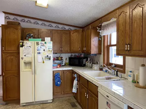 396 Longview, Coldwater, MI 49036 photo 2