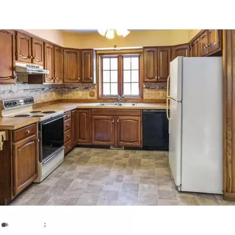 4826 Moore, Williamsburg, MI 49690 photo 4