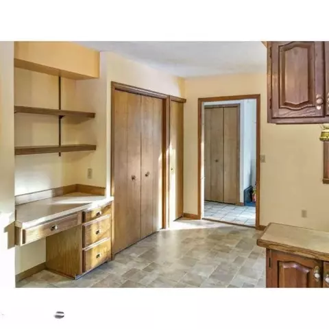 4826 Moore, Williamsburg, MI 49690 photo 6