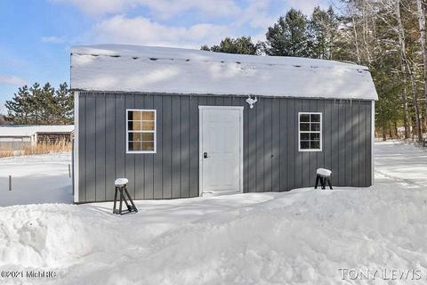 2625 E 20th, White Cloud, MI 49349 photo 36