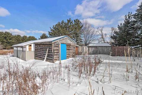2625 E 20th, White Cloud, MI 49349 photo 34
