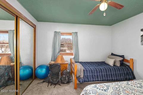 2625 E 20th, White Cloud, MI 49349 photo 16