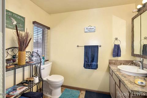 2625 E 20th, White Cloud, MI 49349 photo 18