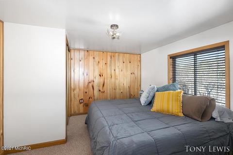 2625 E 20th, White Cloud, MI 49349 photo 14