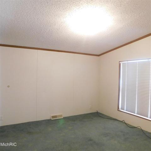 475 E 88th, Newaygo, MI 49337 photo 6