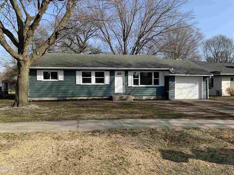 420 8th, Three Rivers, MI 49093 photo 1