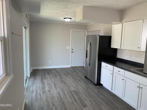 420 8th, Three Rivers, MI 49093 photo 12