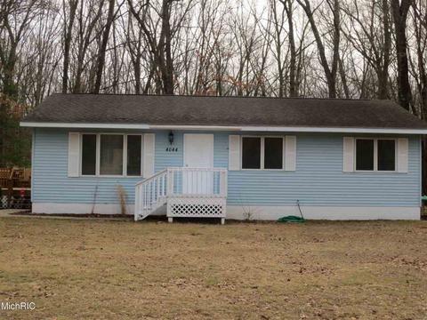 4044 Jay, Whitehall, MI 49461 photo 2