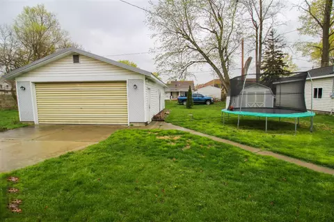 215 Fourth, Three Rivers, MI 49093 photo 4