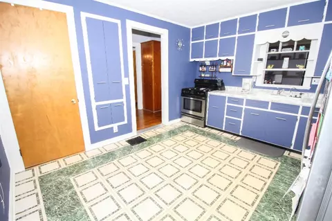 215 Fourth, Three Rivers, MI 49093 photo 9