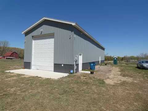 837 E 96th, Grant, MI 49327 photo 1