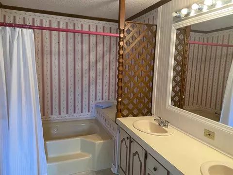 283 Sunset, Dowling, MI 49050 photo 21