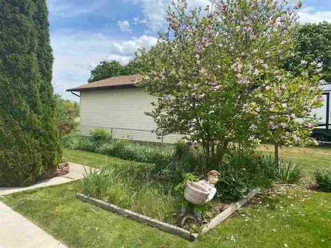 283 Sunset, Dowling, MI 49050 photo 25