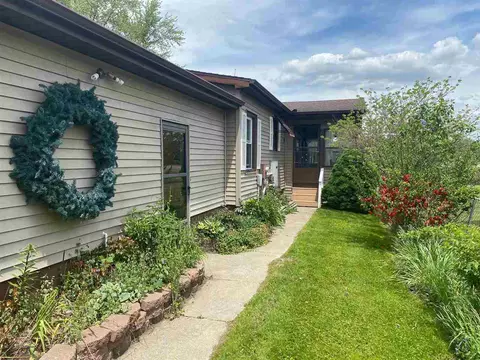 283 Sunset, Dowling, MI 49050 photo 1