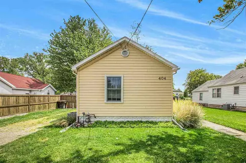 404 Cherry, Three Oaks, MI 49128 photo 2